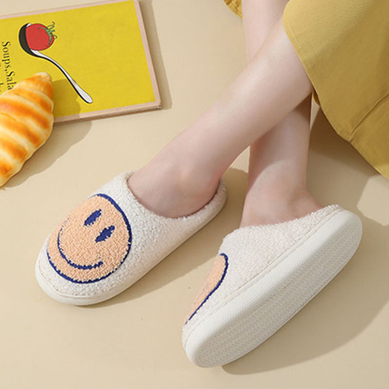 GR Large Smiley Pattern Fur Slippers