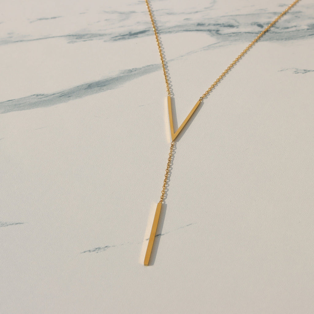 GR | V-shaped gold necklace
