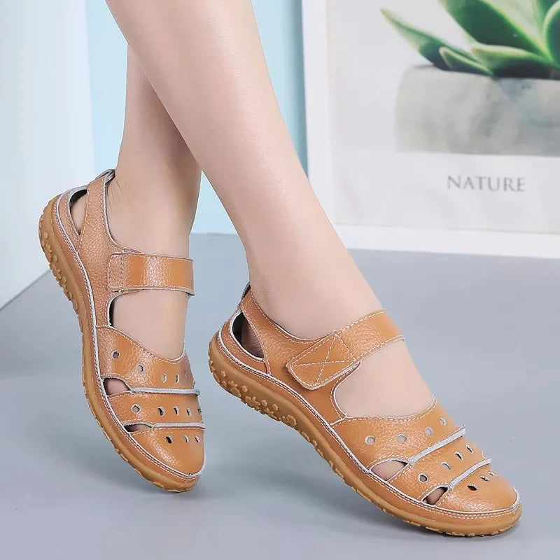 GR | Orthopedic spring sandals with Velcro closure