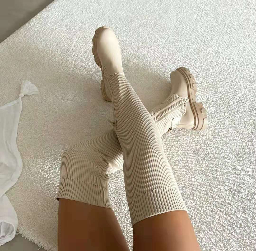High-cut knitted boots
