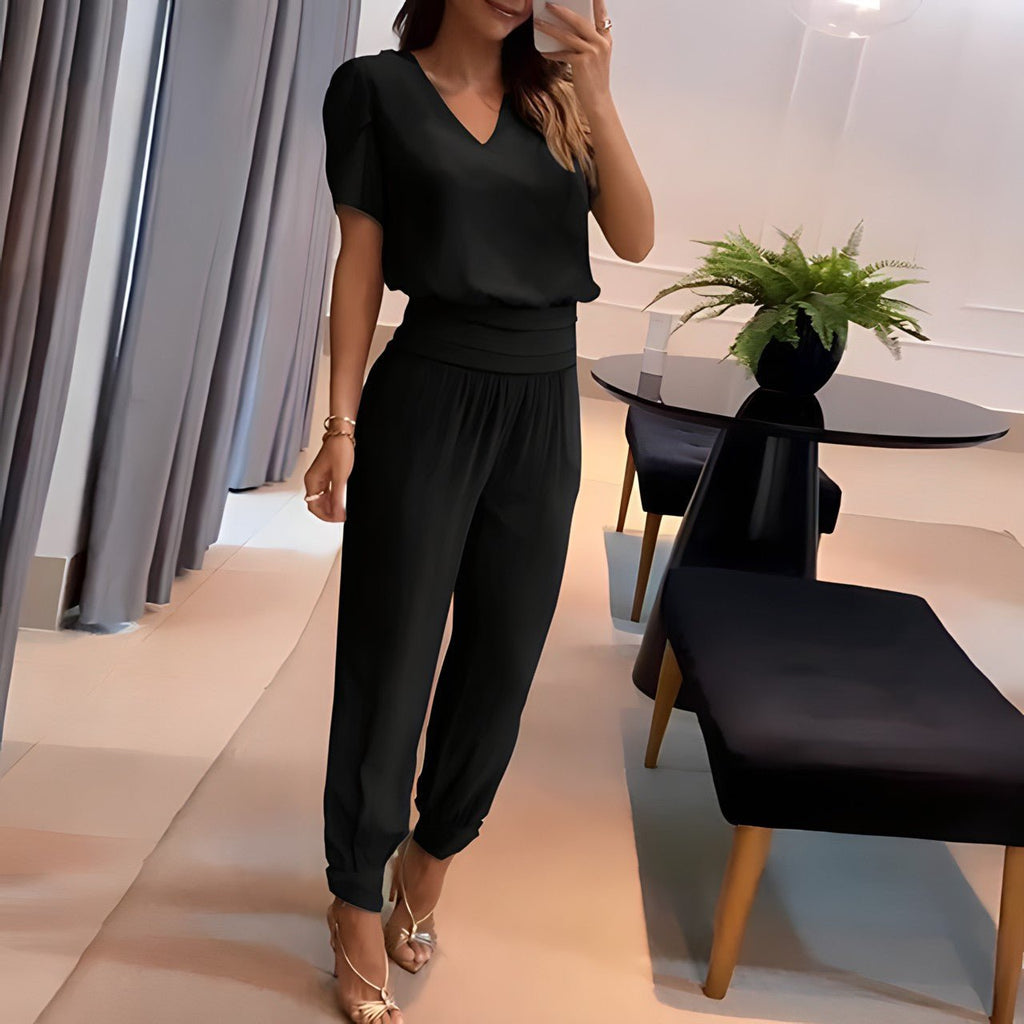 Trendy set with blouse and trousers