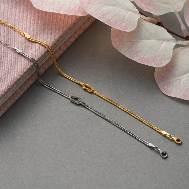 GR | Minimalist bangle love knot