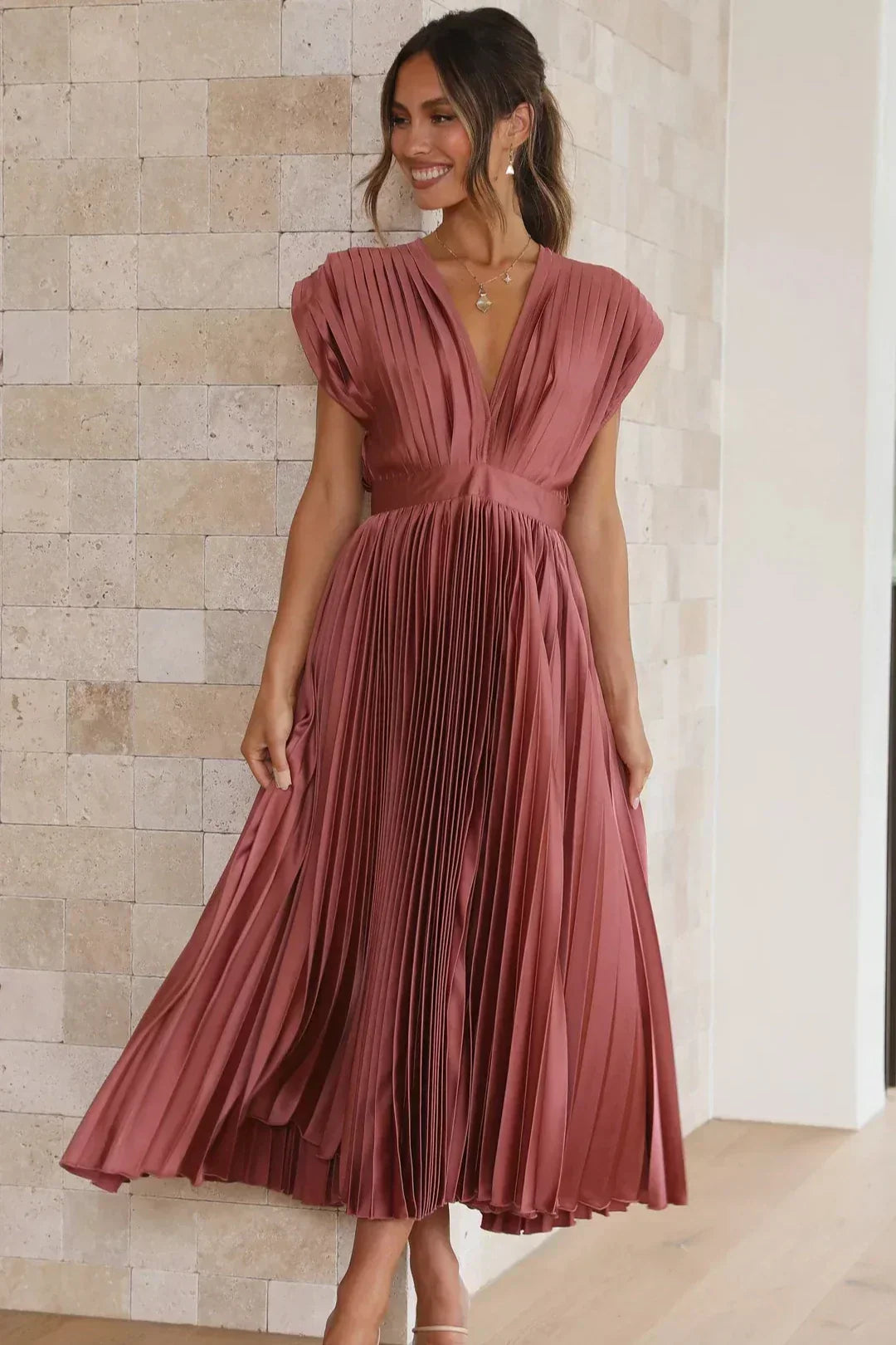 GR | Faltendes Plunge Midi Kleid