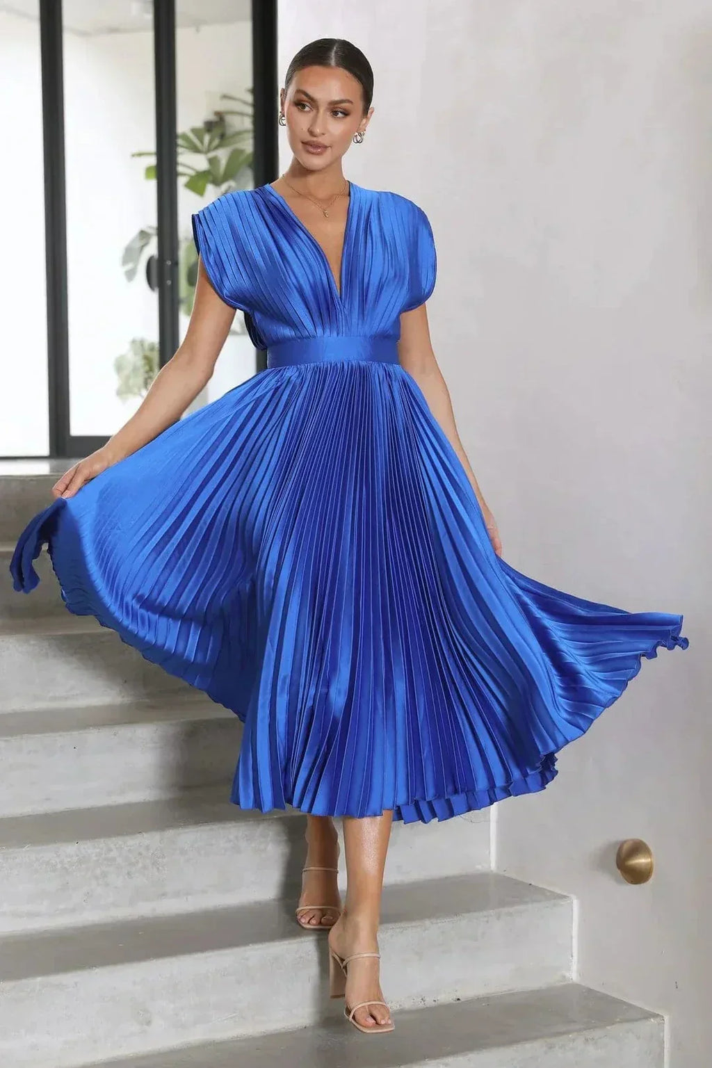 GR | Faltendes Plunge Midi Kleid