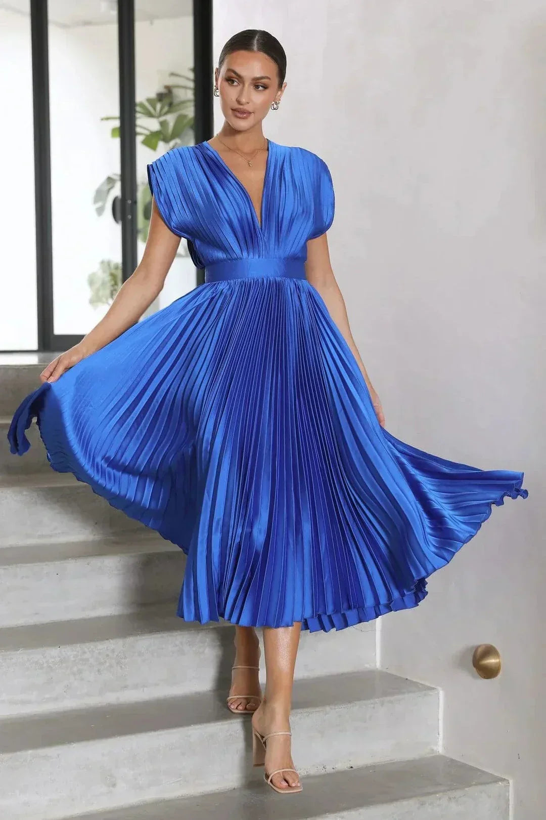 GR | Faltendes Plunge Midi Kleid