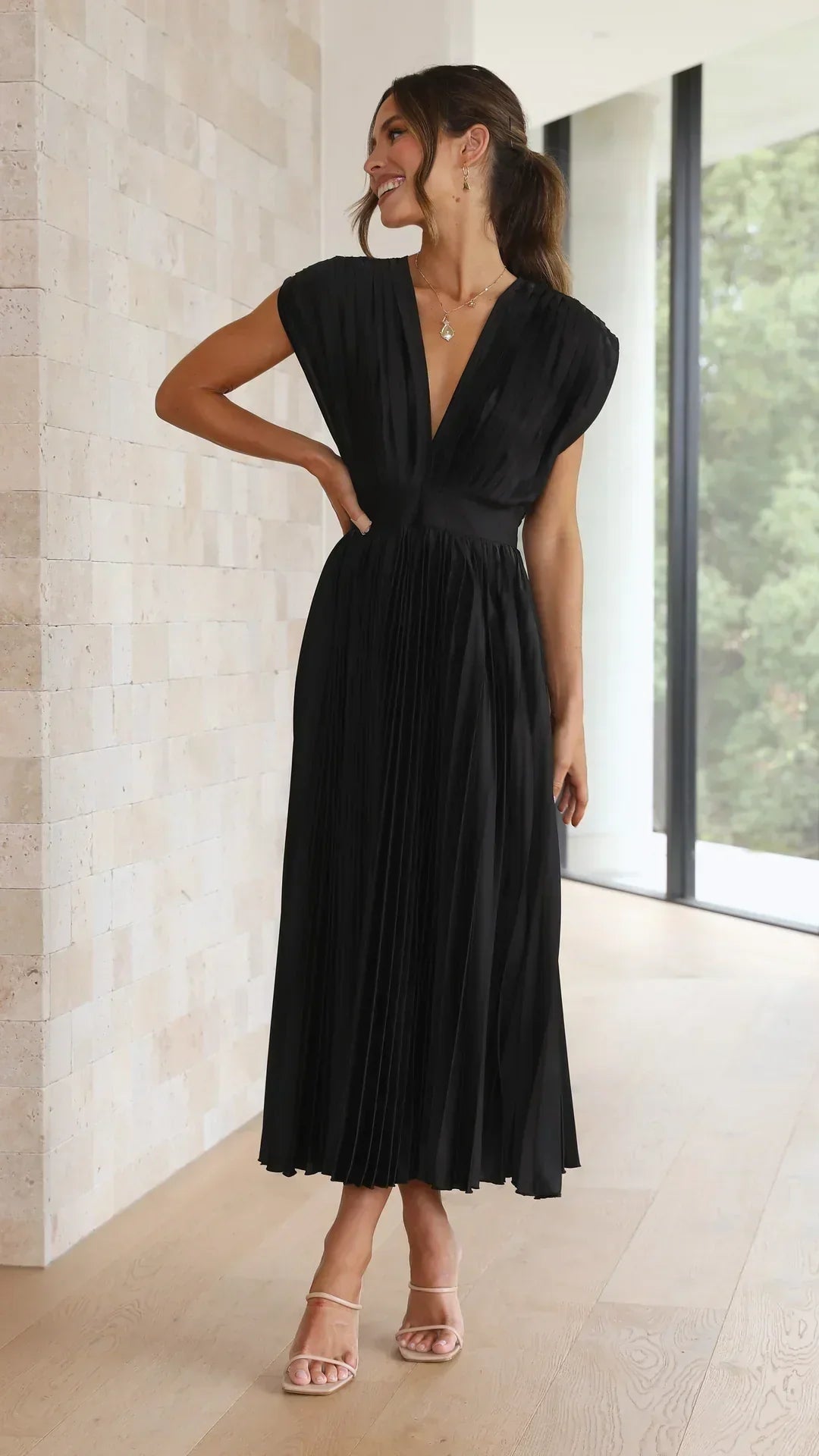 GR | Faltendes Plunge Midi Kleid