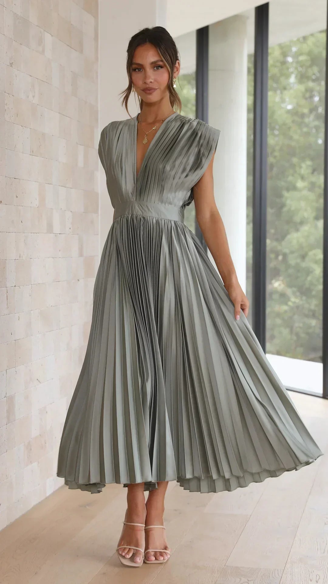 GR | Faltendes Plunge Midi Kleid