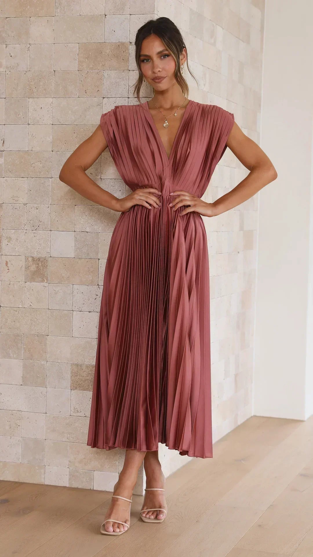 GR | Faltendes Plunge Midi Kleid