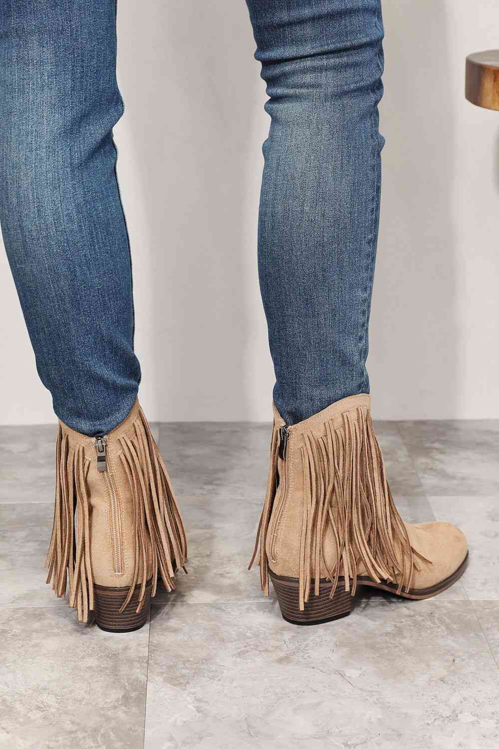 GR | Legend women's fringe cowboy western ankle boots