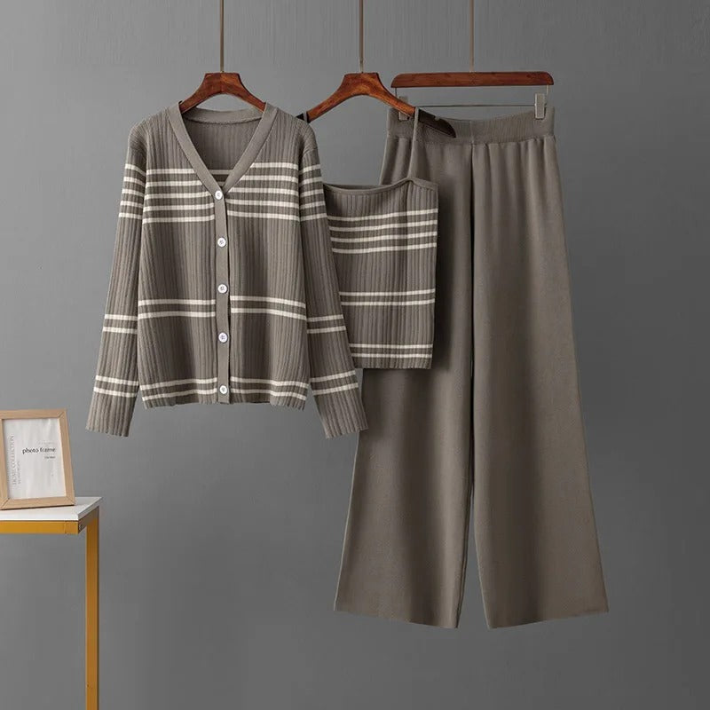GR | Comfortable striped knitwear set