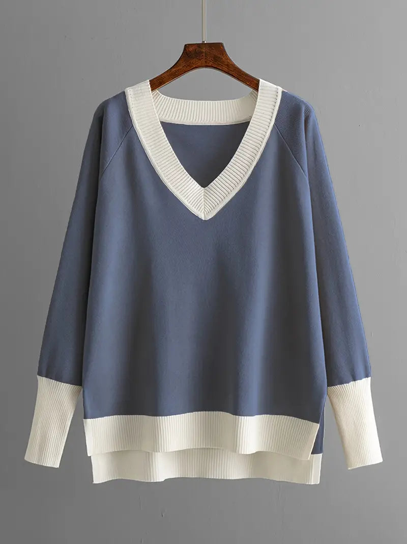 GR | Stylish set consisting of a long-sleeved knit top and V-neck trousers