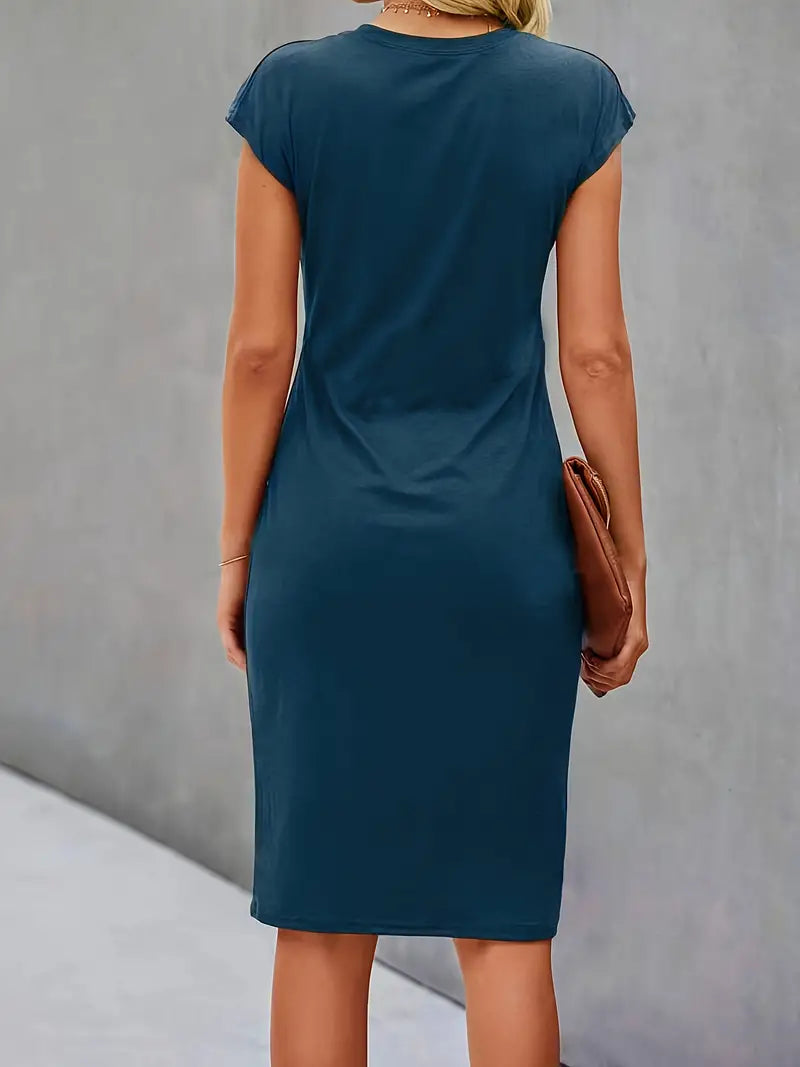 GR | Stylisches Figurbetontes Kleid mit Rundhalsausschnitt