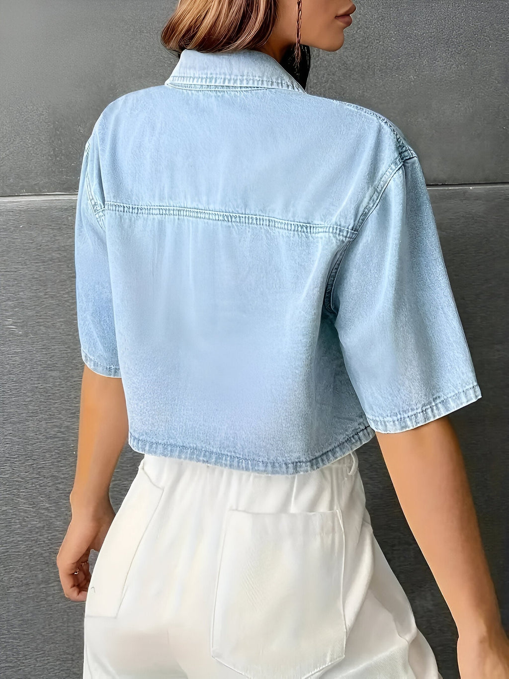 GR | Mühelos Schickes Hellblaues Denim-Shirt