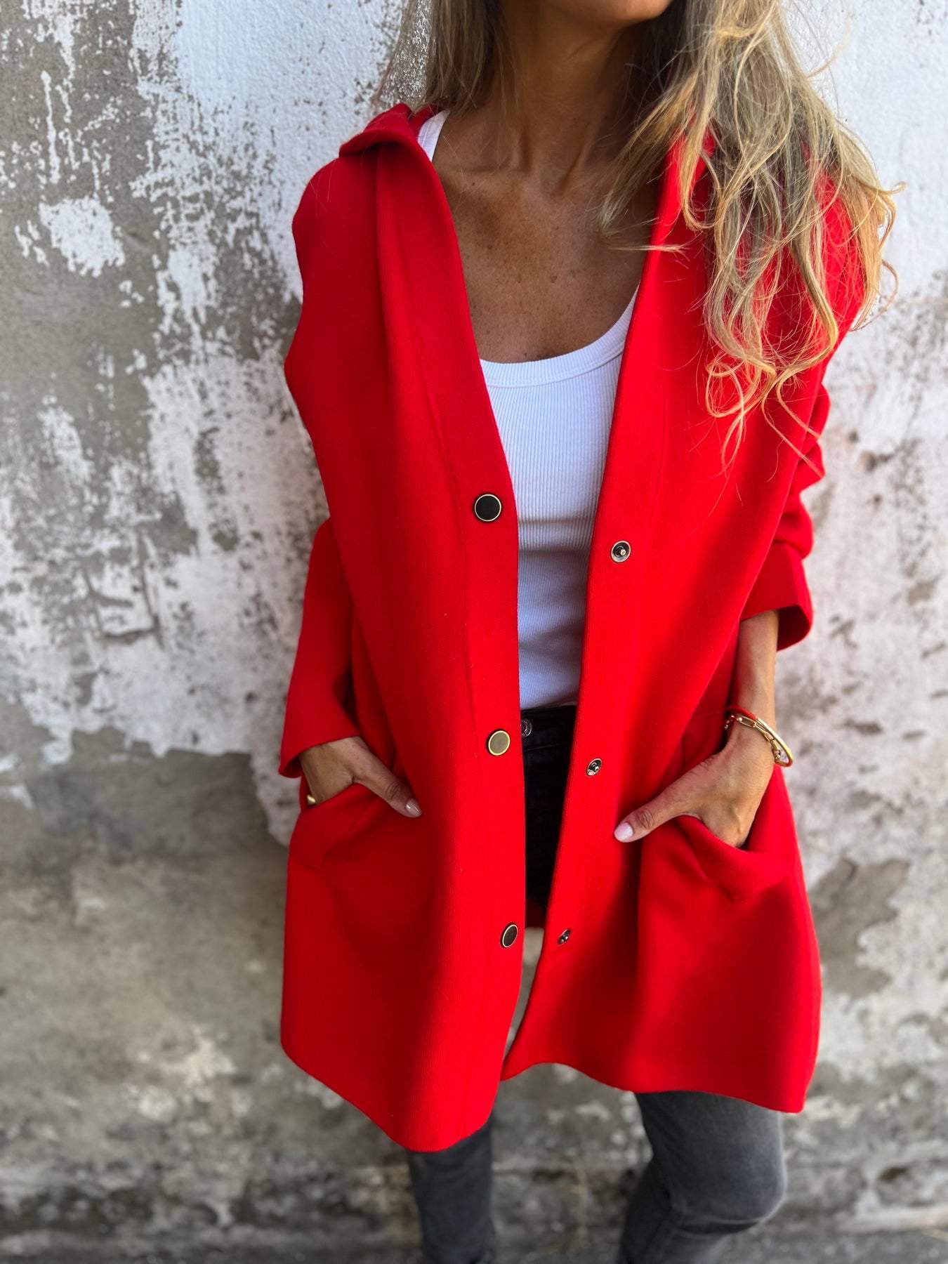 GR - Women's vibrant red snap-button coat