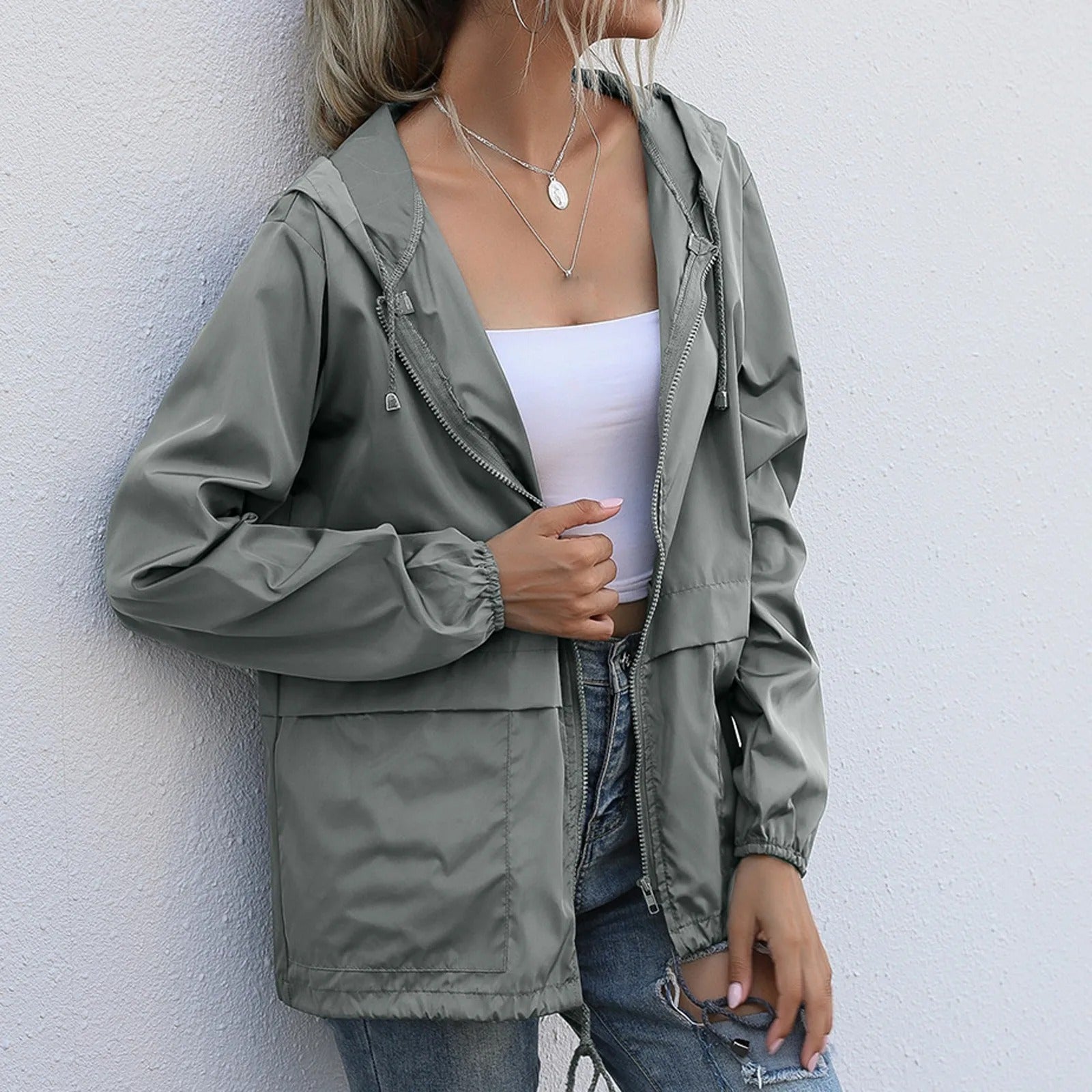 GR | Lightweight windbreaker with hood