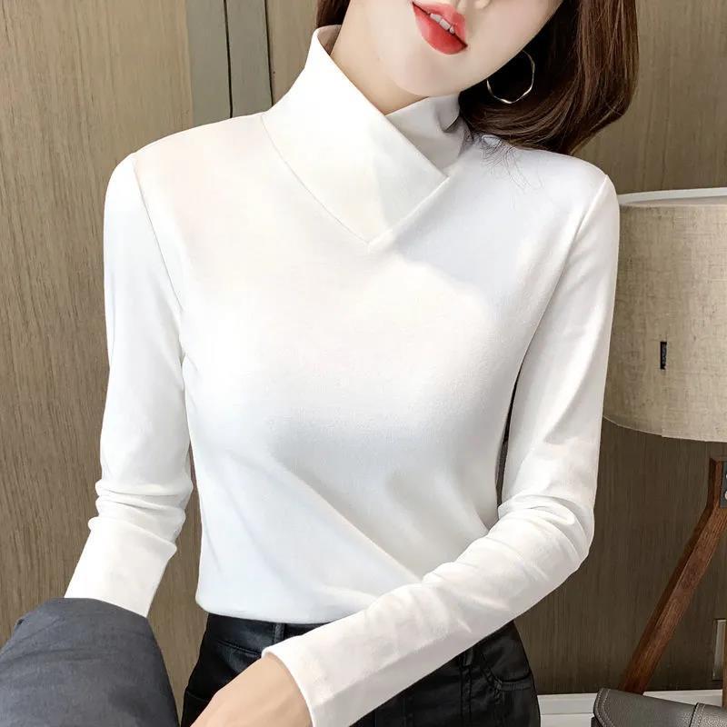GR | Simple white, elegant T-shirt