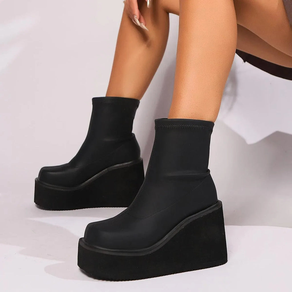 GR | Wedge and platform ankle boots