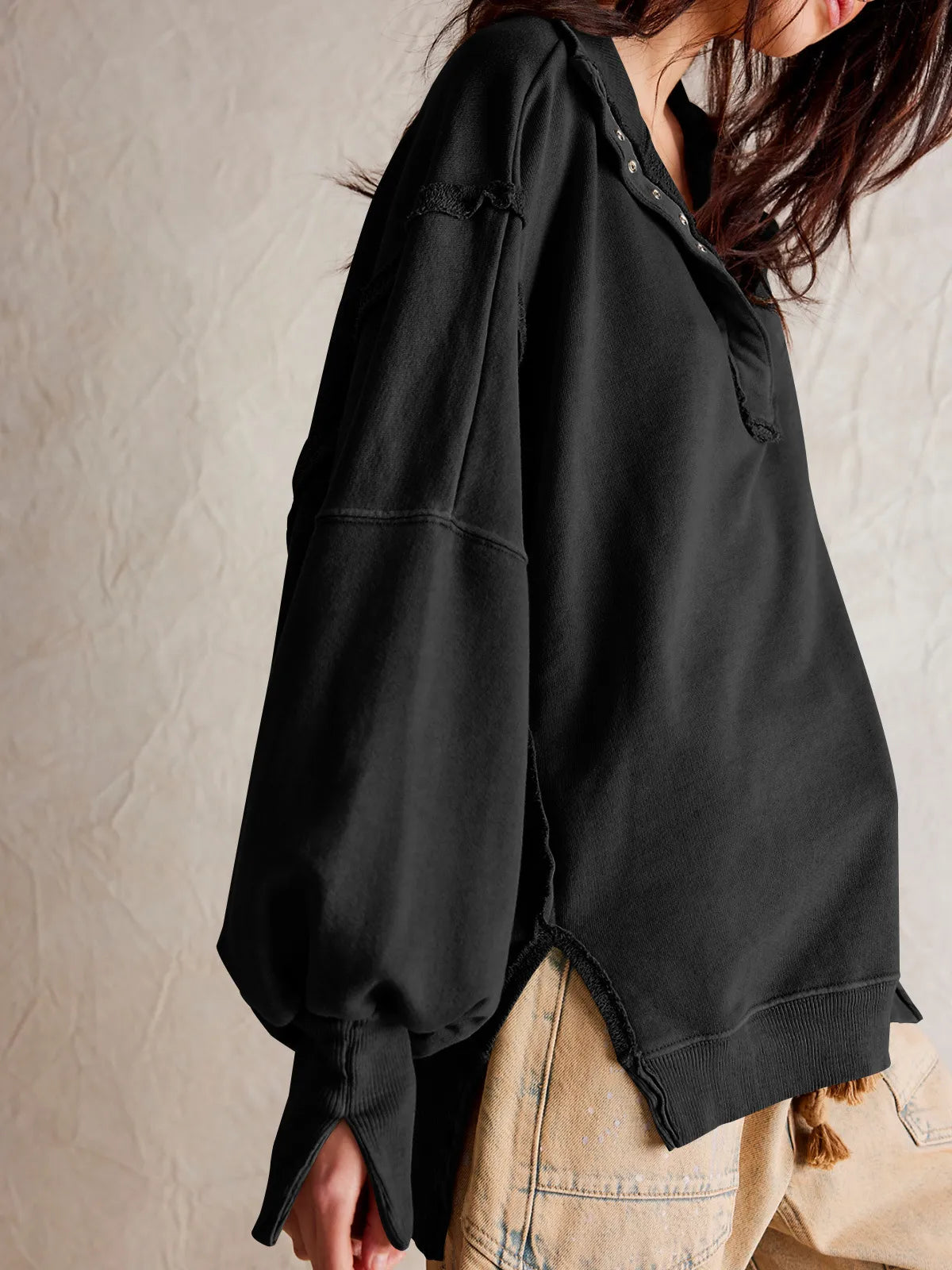 GR - Casual sweatshirt with buttons and lamp sleeves