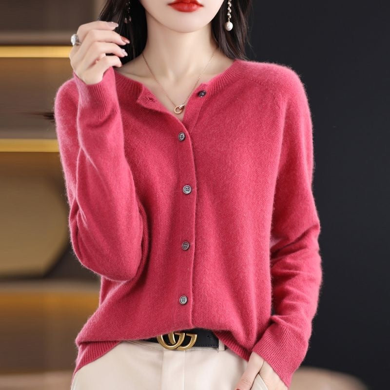 GR | Merino wool cardigan with round neck and long sleeves