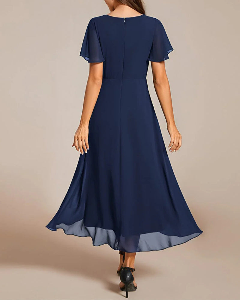 GR | Kleid mit V-Ausschnitt und Rüschenärmeln