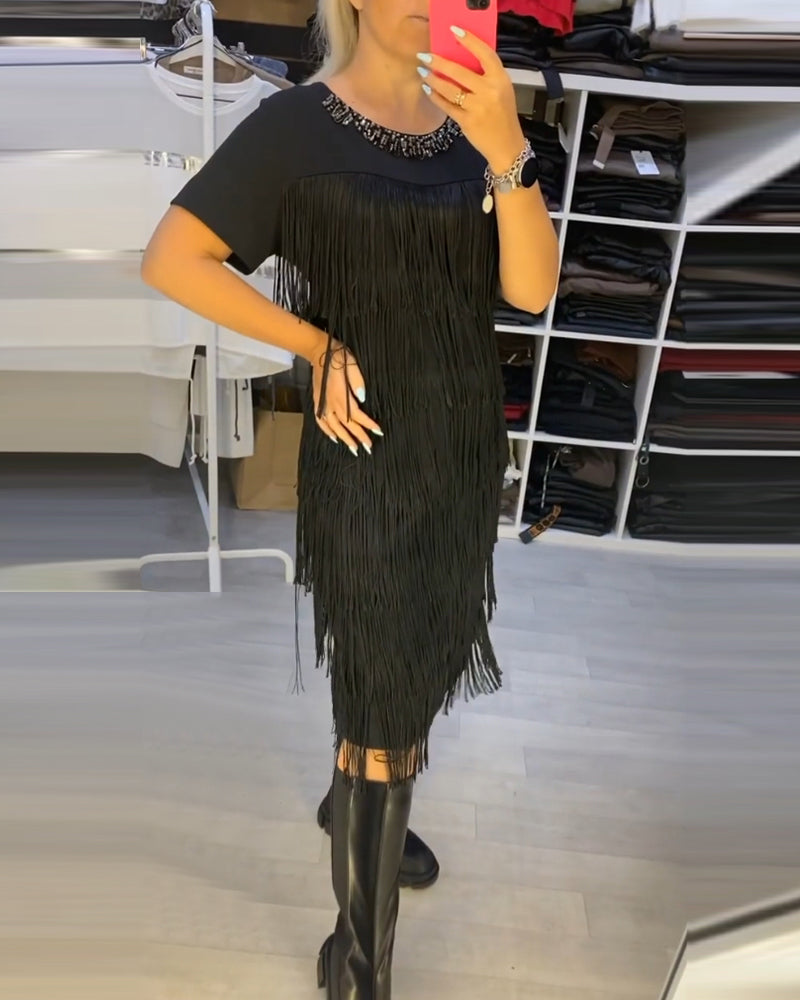 GR | Chic shift dress with tassels