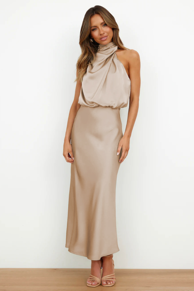 GR | Elegantes Midikleid Mit Asymmetrischem Rundhalsausschnitt