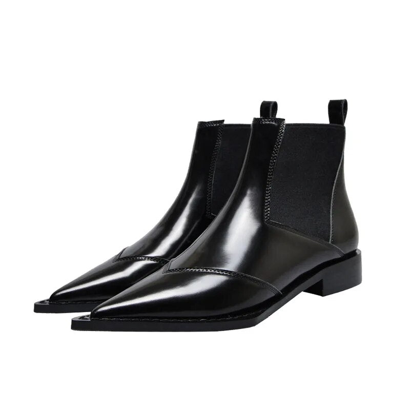 GR | Black ankle boots with a low heel for women