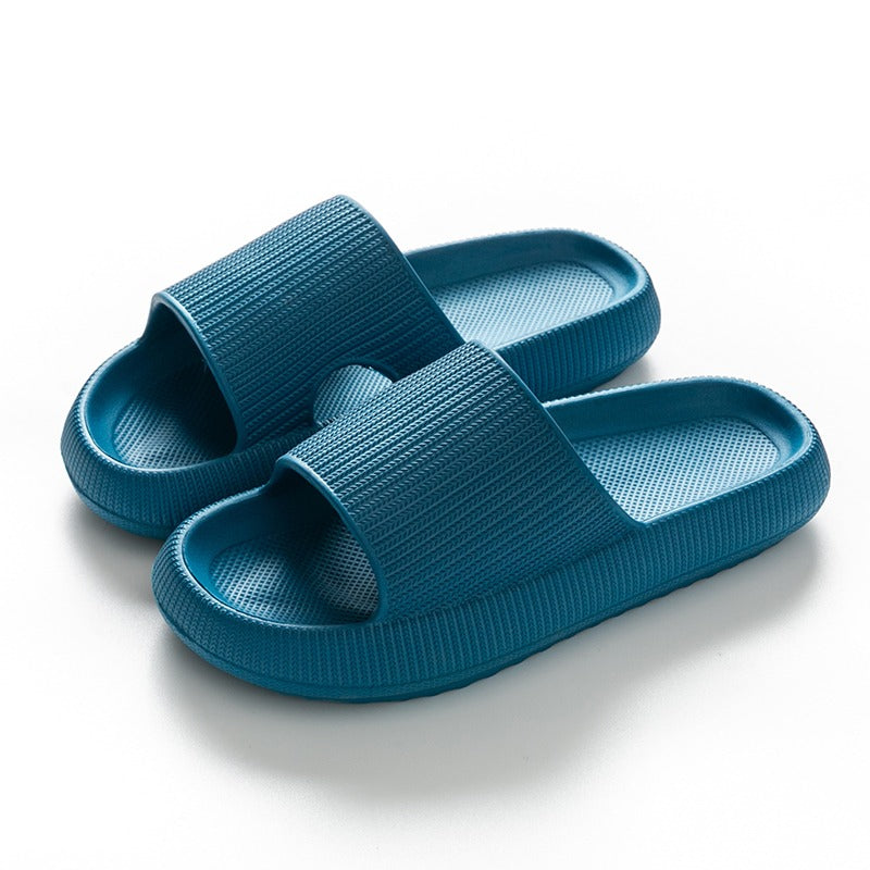 GR | Soft, comfortable slippers
