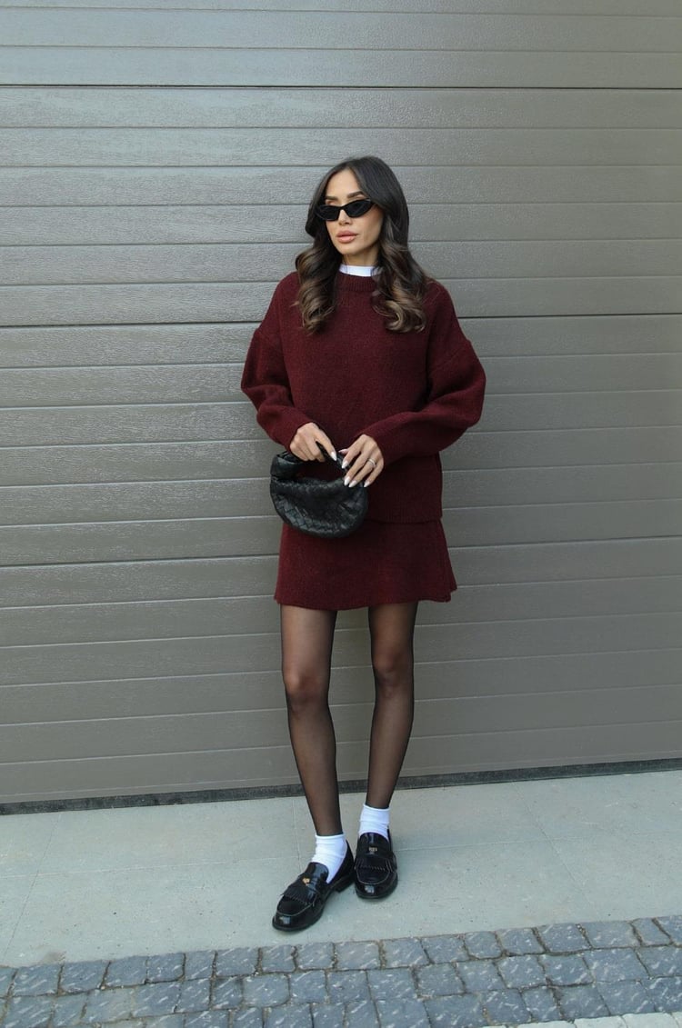 GR | 1-piece knitwear set - women's sweater and skirt with a relaxed fit