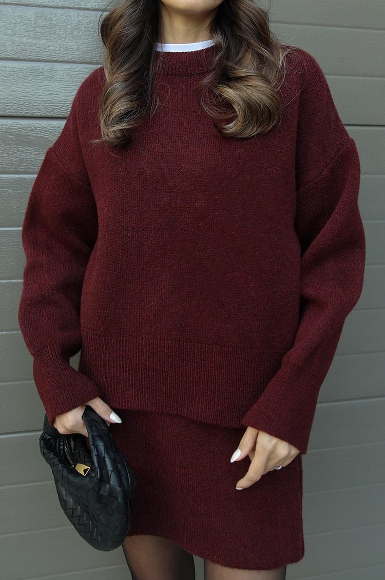 GR | 1-piece knitwear set - women's sweater and skirt with a relaxed fit