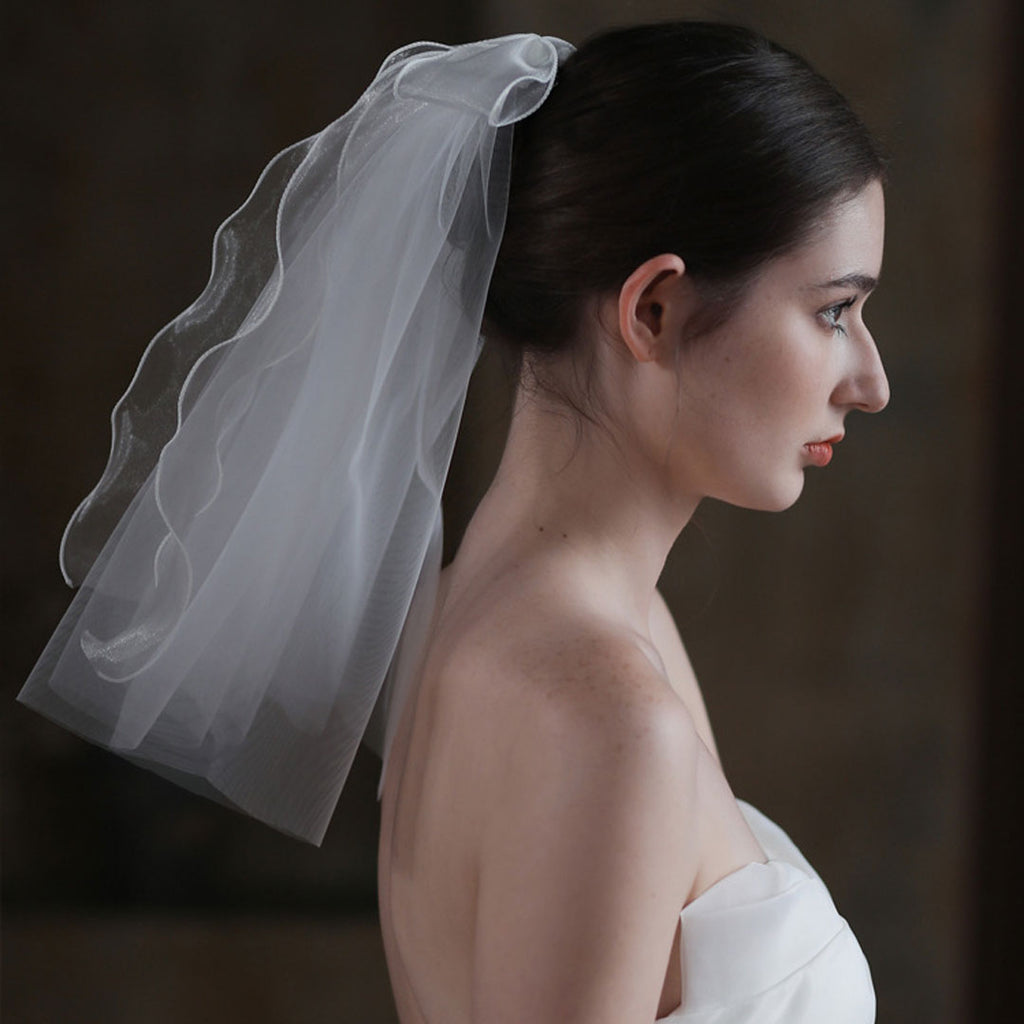 GR | Bride-to-Be Short Ethereal Soft Tulle Polished Wavy Mesh Veil