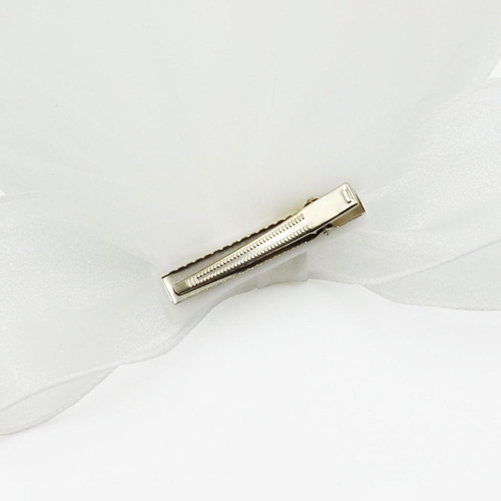 GR | Bride-to-Be Short Ethereal Soft Tulle Polished Wavy Mesh Veil