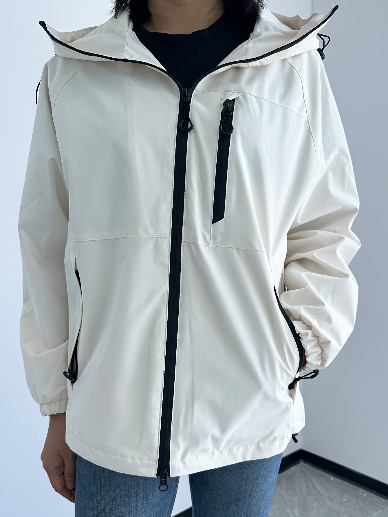 GR | Modern Water and Windproof Rain Jacket for Women