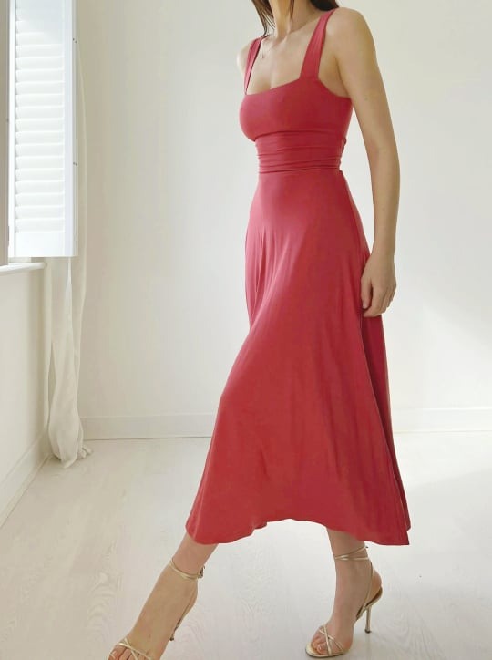 Women's midi dress with wide straps 