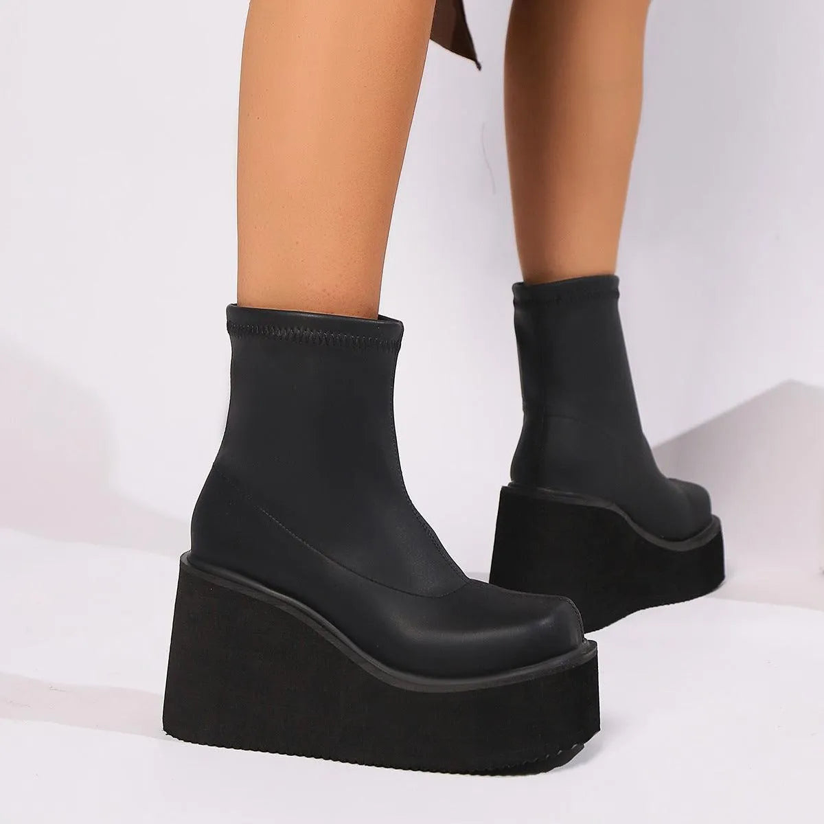 GR | Wedge and platform ankle boots