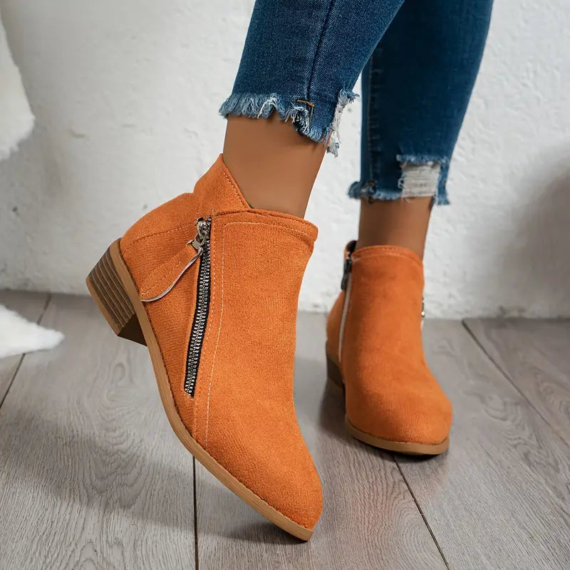 GR | Boots Stylish design with practical zipper