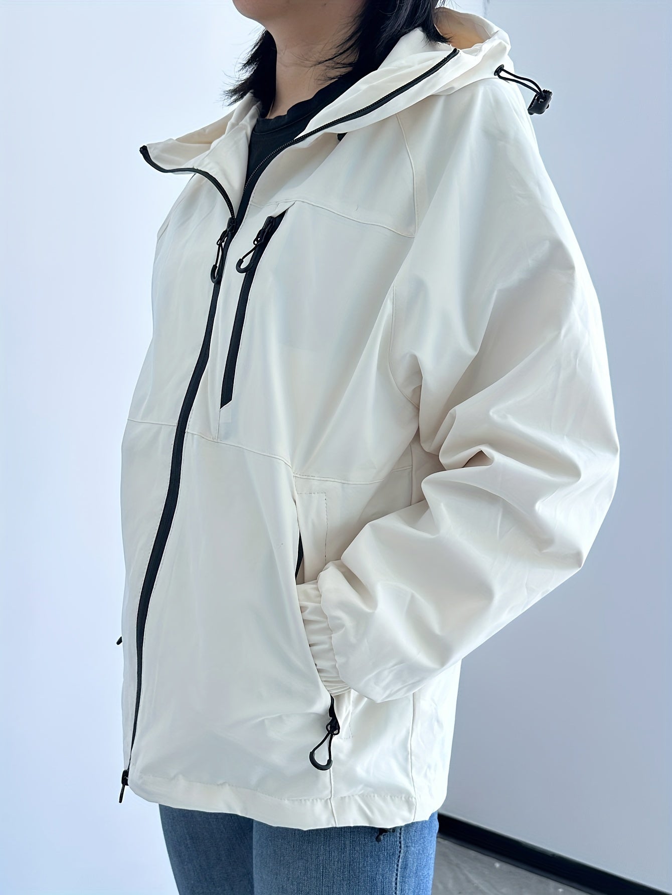 GR | Modern Water and Windproof Rain Jacket for Women