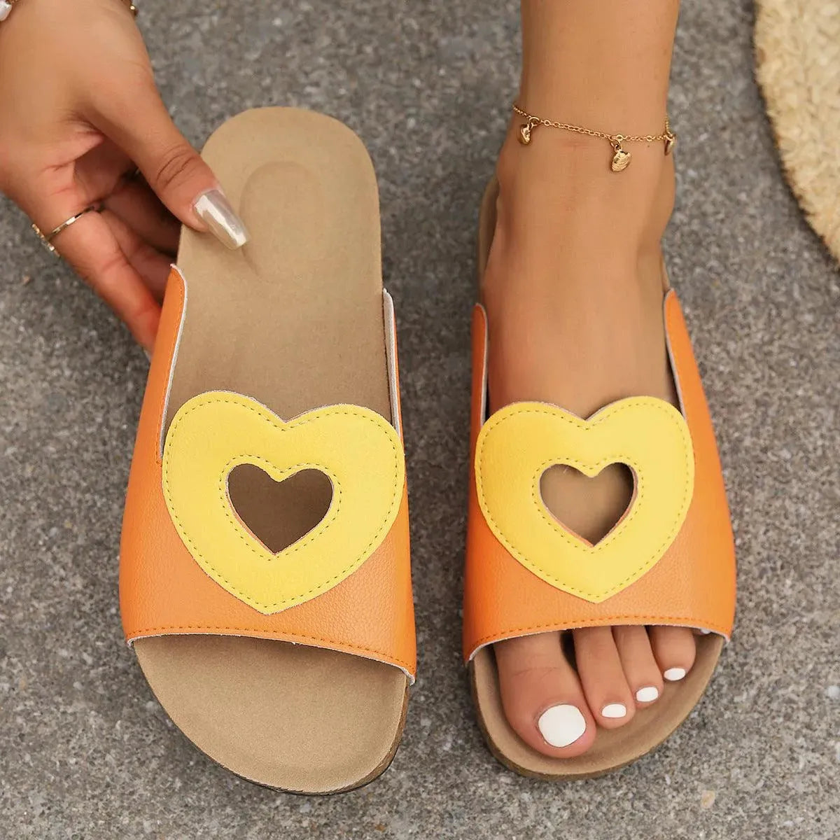 GR | Sandals Love with Heart Shape Design