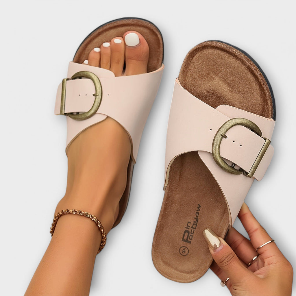 GR | Comfortable sandals for warm days