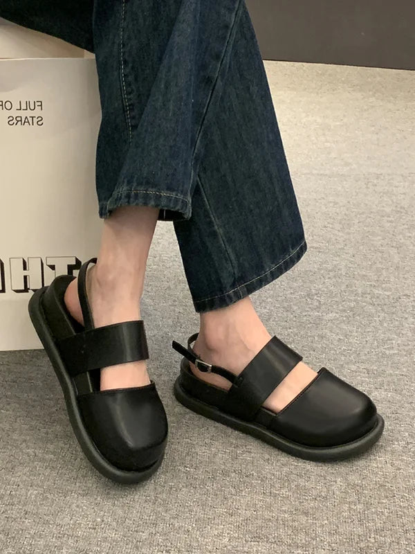 Sandals with a split toe