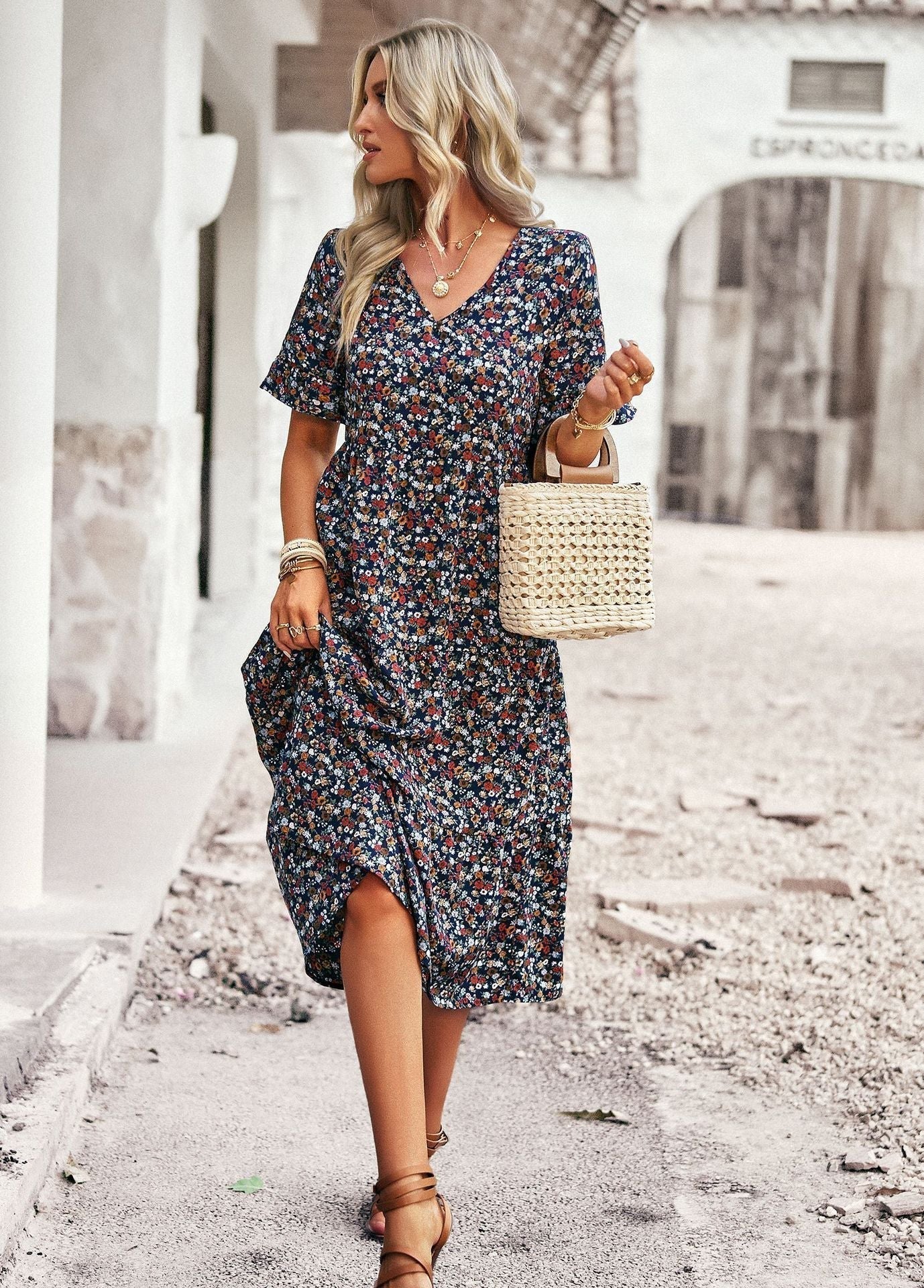 GR | Elegant V-neck dress for women