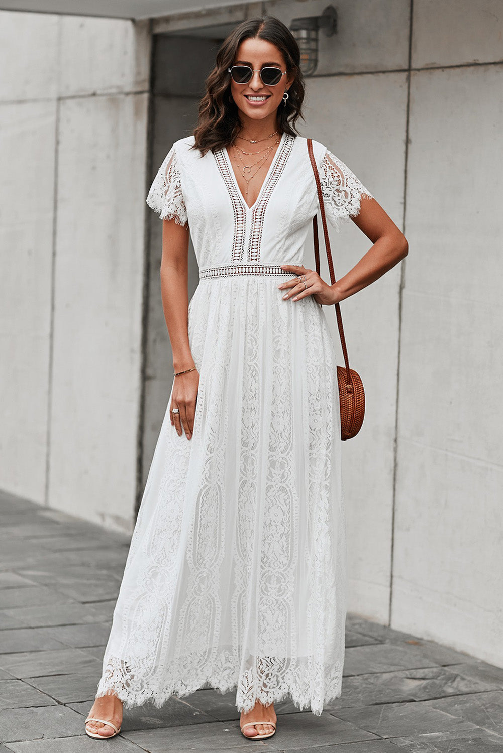 GR | Lace Plunge Kleid Mit Gewelltem Saum