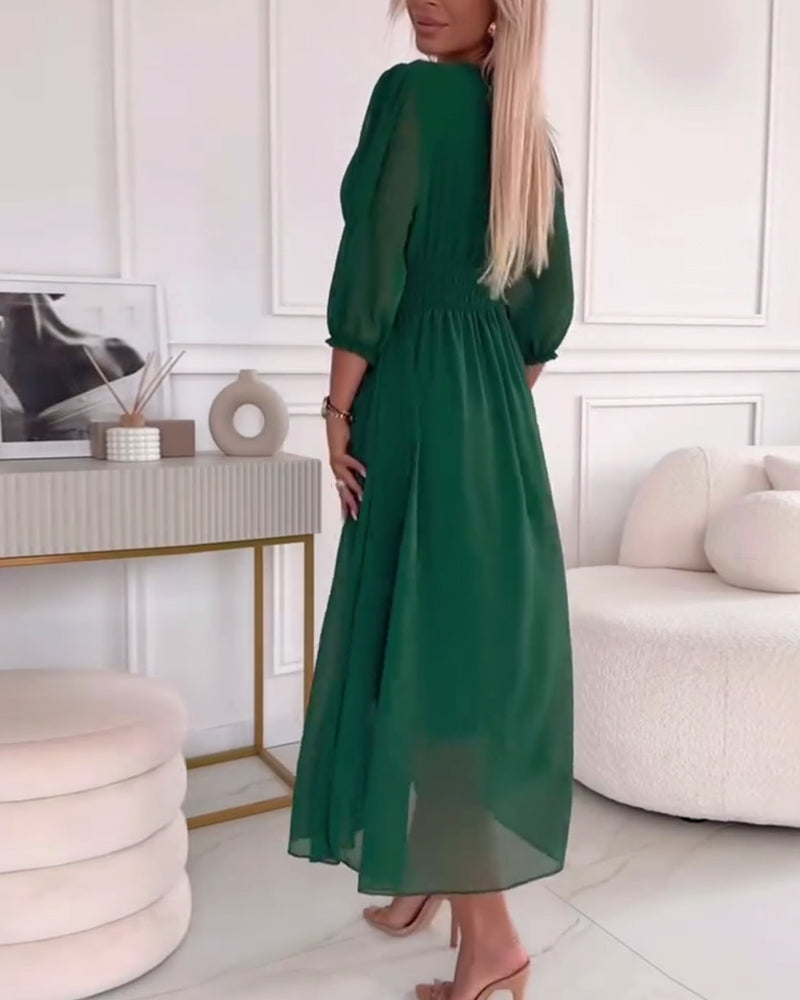 GR | Solid-color fitted dress with V-neck