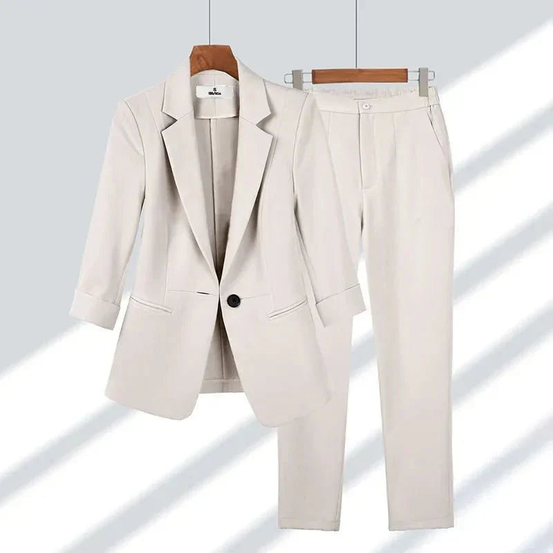 GR | Elegant blazer suit