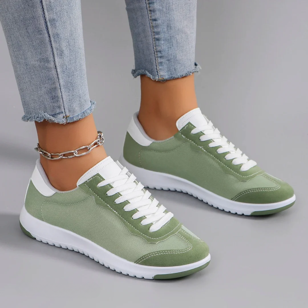GR | Orthopedic sneakers with laces