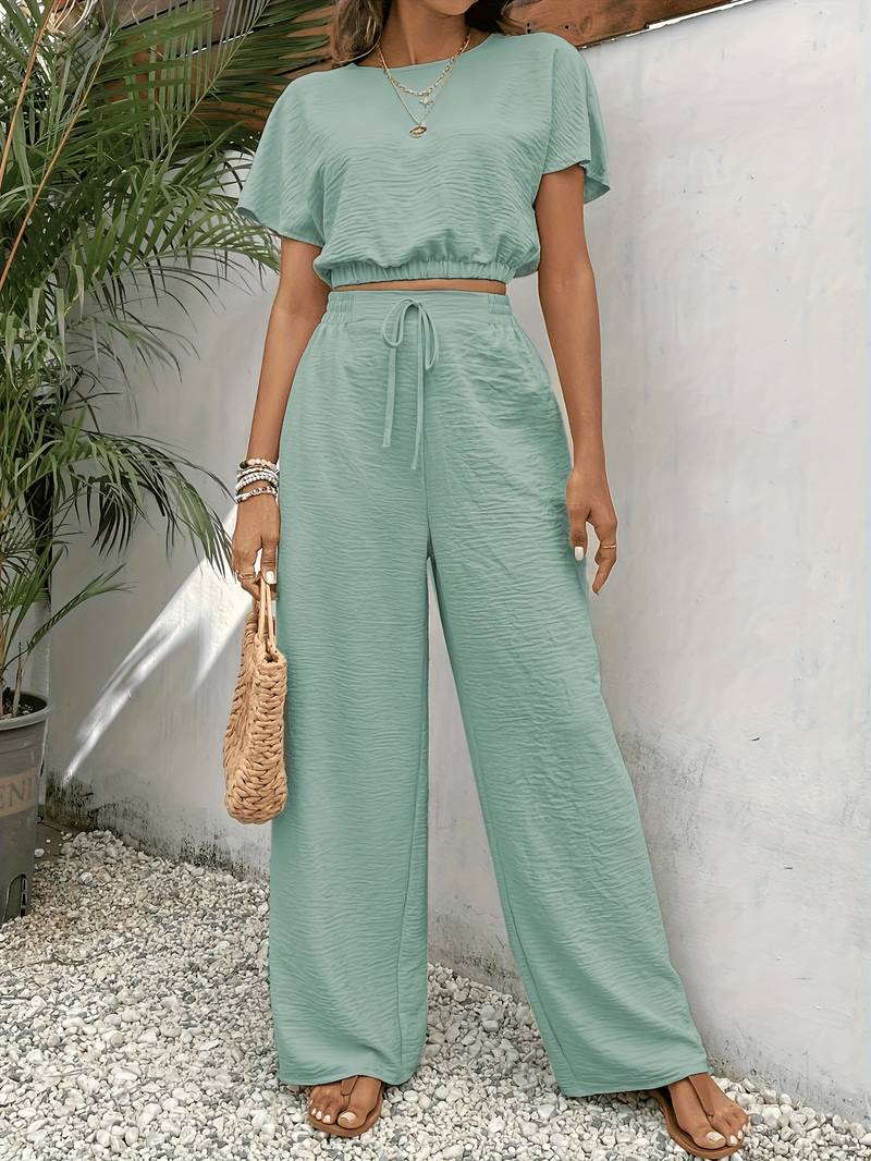 GR | Chic Crop Top T-Shirt and High-Waisted Trousers