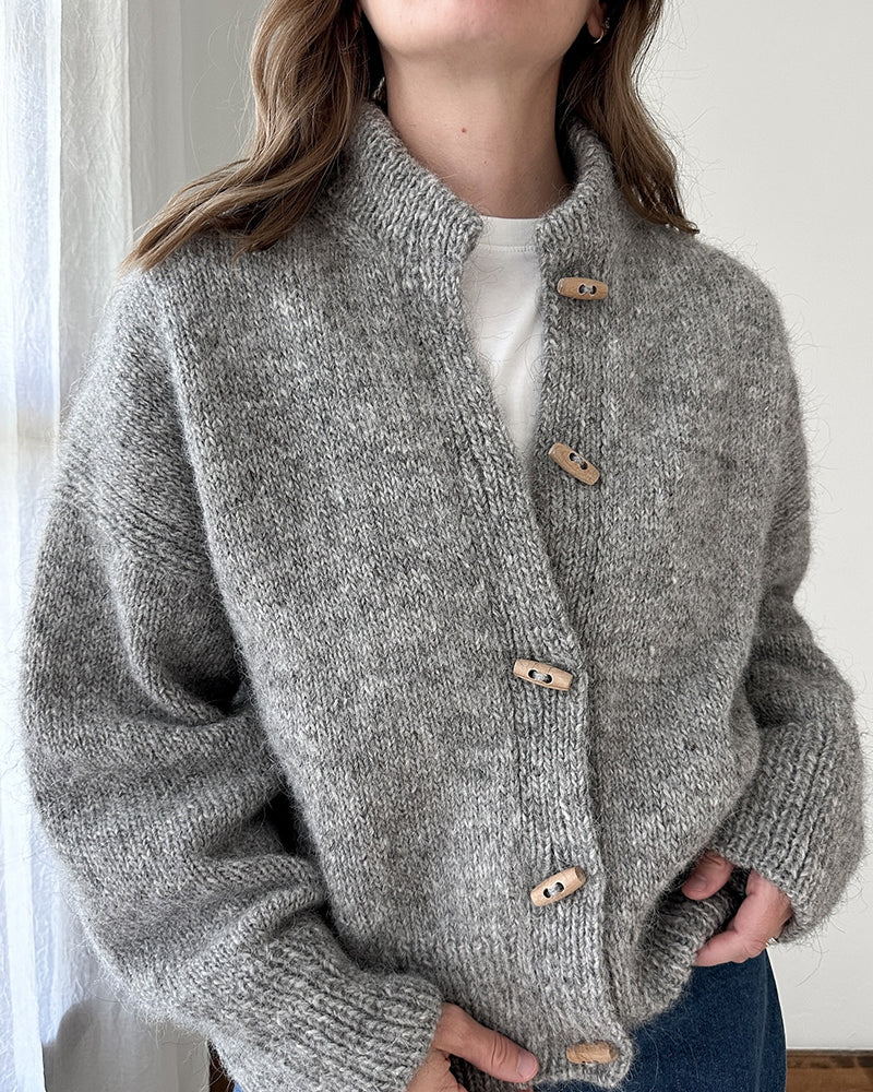 GR | Grey cardigan with buttons