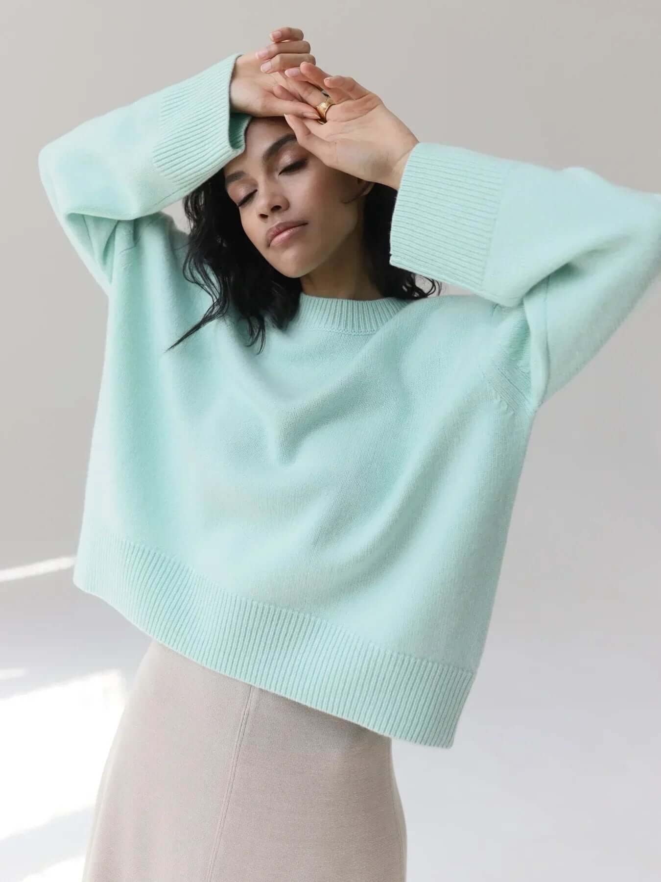 GR | Women's Neck Sweater