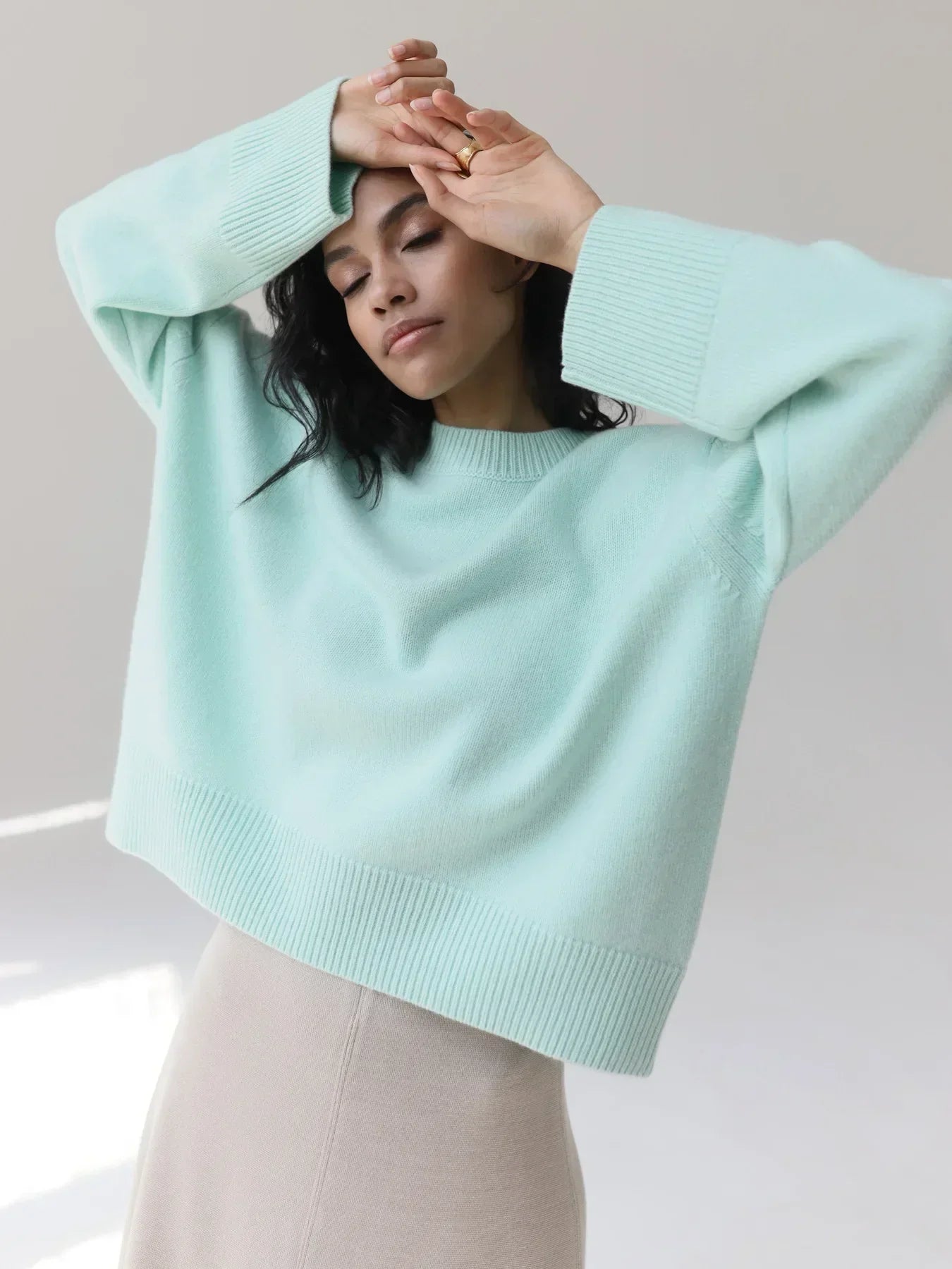 GR | Women's round neck sweater