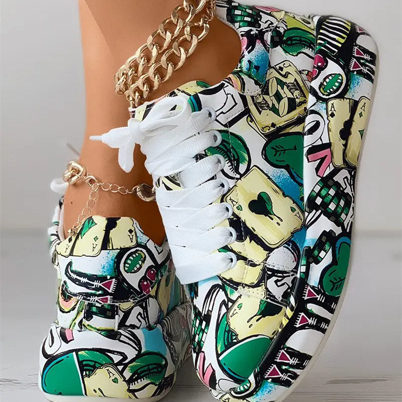GR | Casual graffiti-style sneakers for women